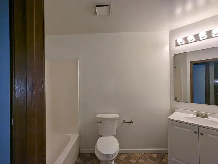 1328 Shenandoah Ave #1 — Photo 11
