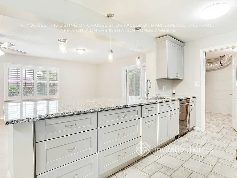 6461 Yellowstone St — Photo 11