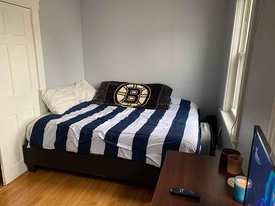 1st image of 20 Wright St