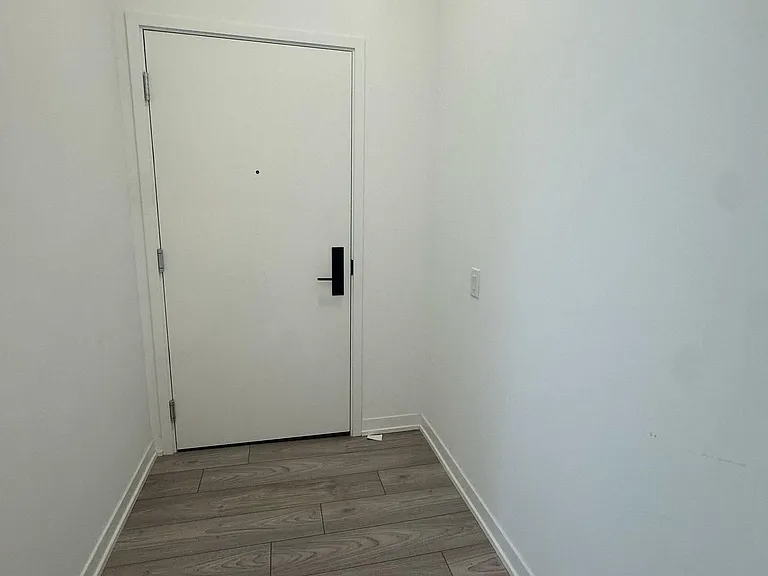 1182 King St W #224 — Photo 13