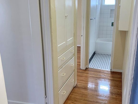 5th image of 4685 Larkspur St
