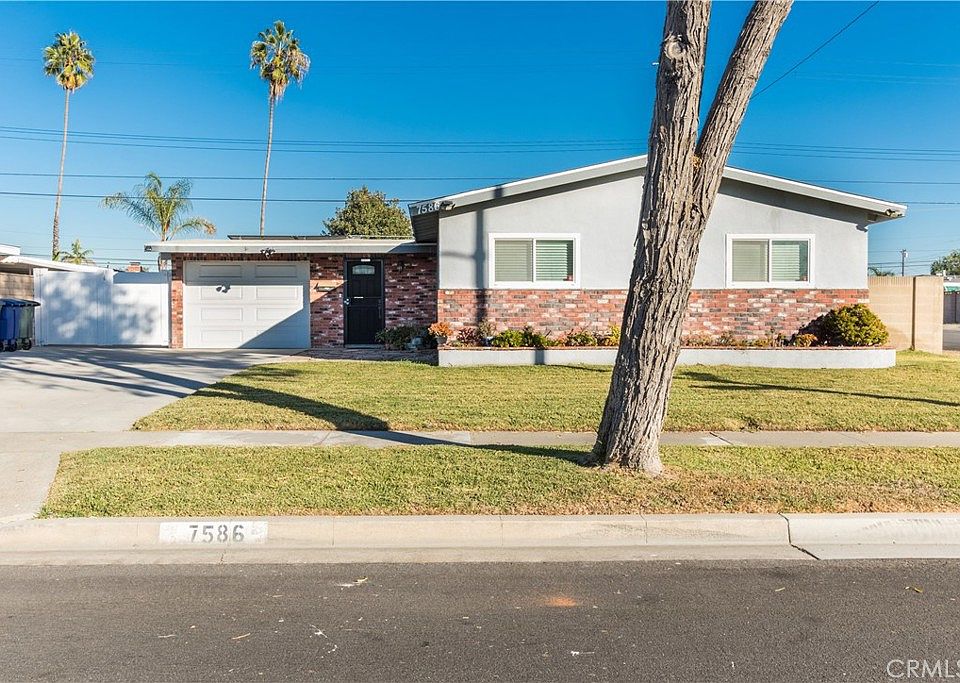 1st image of 7586 El Prado Way