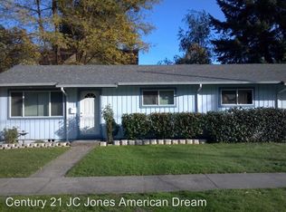 705 NW 2nd St, Grants Pass, OR 97526