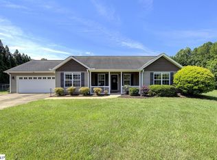 109 Countryglen Ct, Greer, SC 29651