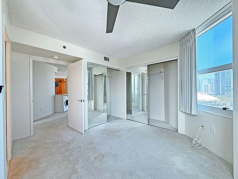 801 King St #1704 — Photo 11