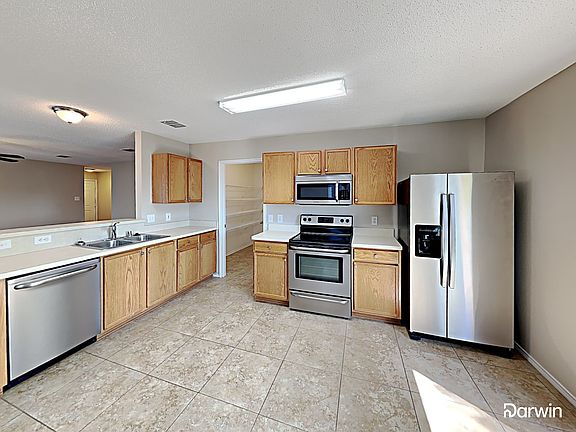 4th image of 2429 Graystone Dr