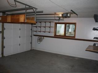 9685 Juniper St NW, Coon Rapids, MN 55433