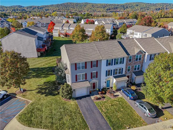 4579 Jasmine Dr, Center Valley, PA 18034