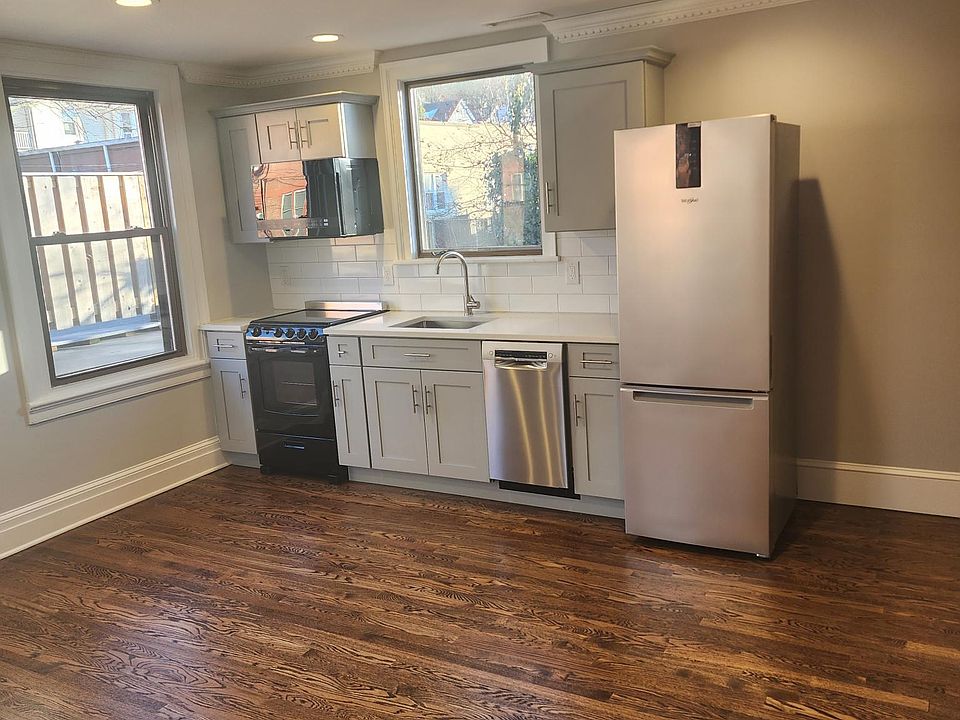 2nd image of 14 N Broadway #3