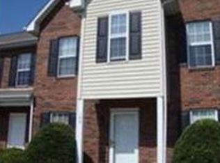 1092 22nd St NE APT 104, Hickory, NC 28601