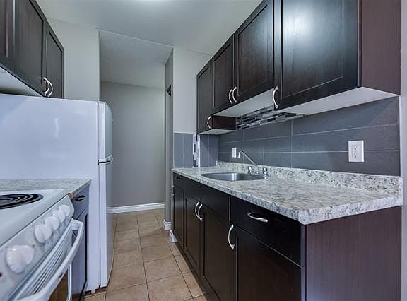 4th image of 10615 114th St NW #104