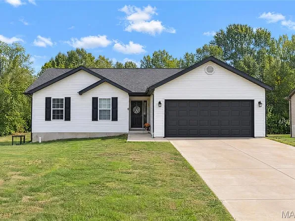 172 Linder Ln, Winfield, MO 63389