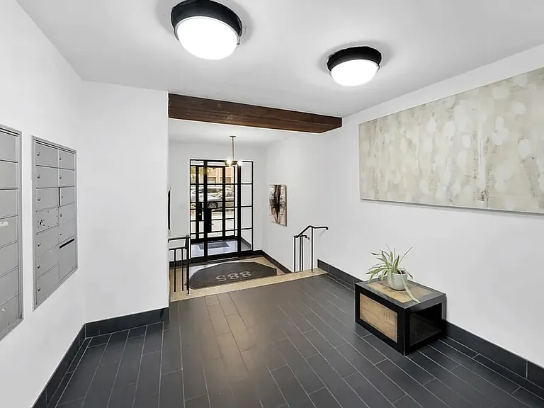 885 10th Ave #6G — Photo 12