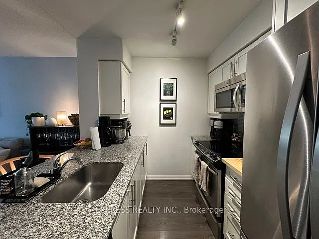 2 bed, $2,700 — Photo 3