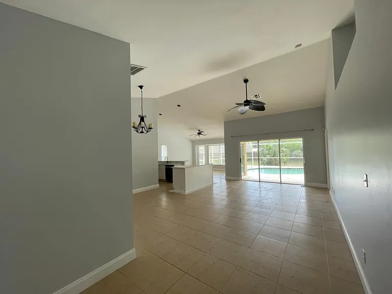 836 Belville Blvd — Photo 8
