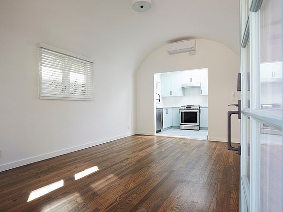 2nd image of 640 Santa Clara Ave #4A