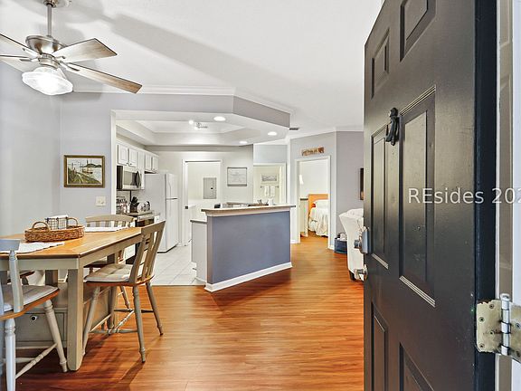 4th image of 380 Marshland Rd APT B15