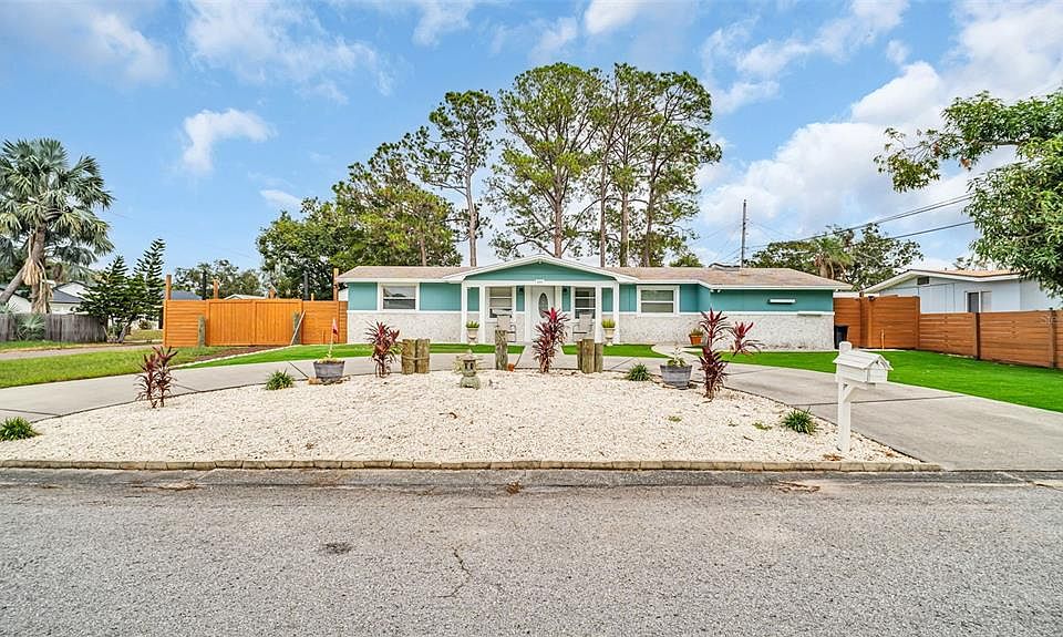 1st image of 697 Diane Ln