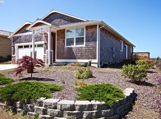 811 Ocean Beach Blvd N, Long Beach, WA