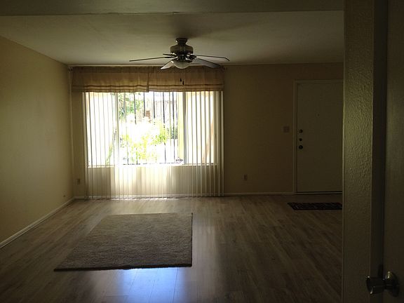 5th image of 2138 E Donner Dr