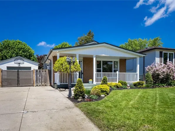 181 Bellingham Dr, Hamilton, ON L8V 4M7