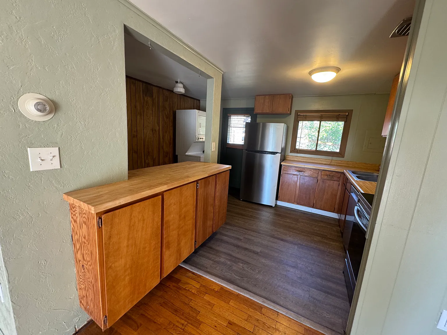 2 bed, 750 sqft, $2,550 — Photo 3