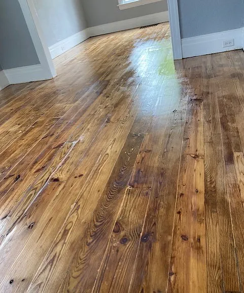 2025 Poplar St — Photo 3