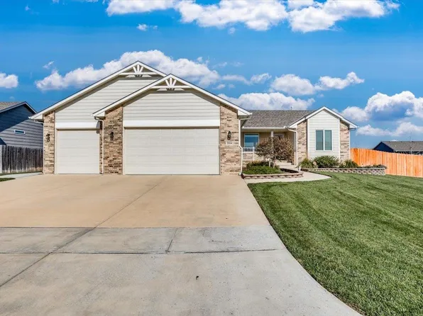 2314 E Summerwood St, Goddard, KS 67052