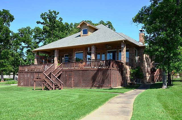 1st image of 110 Bear Creek Dr