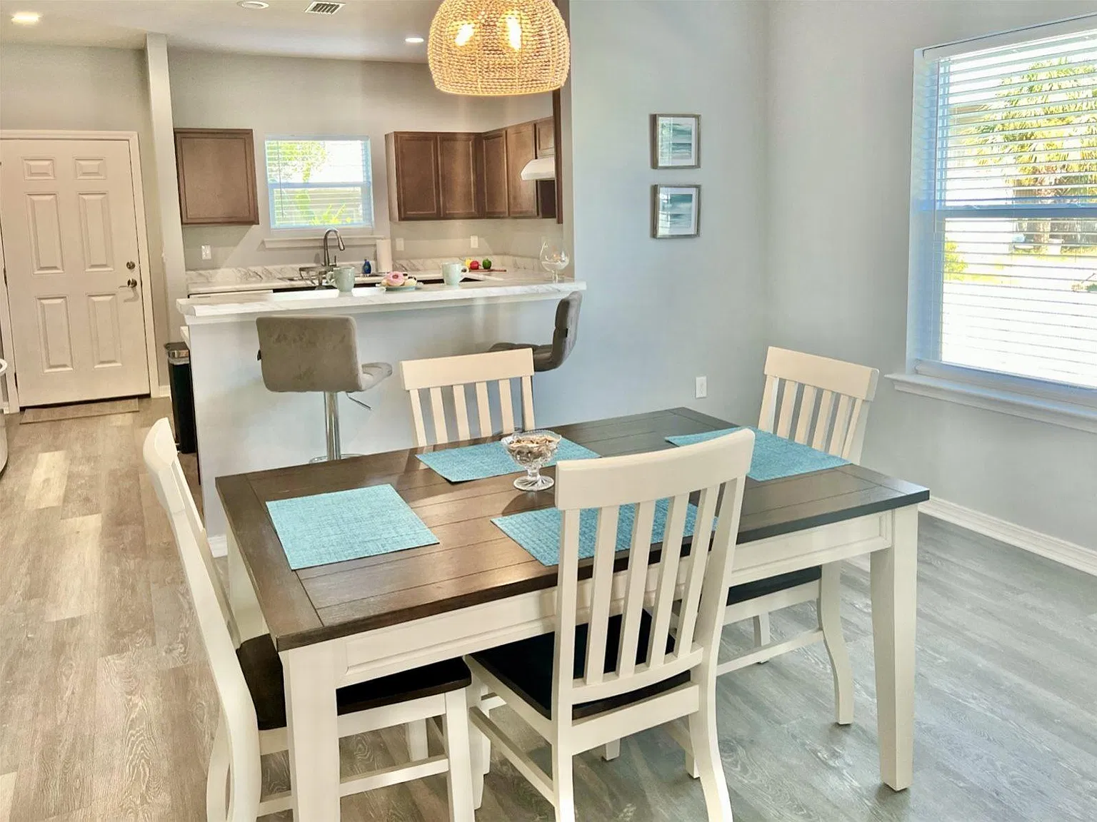 210 Angelfish Ave — Photo 4