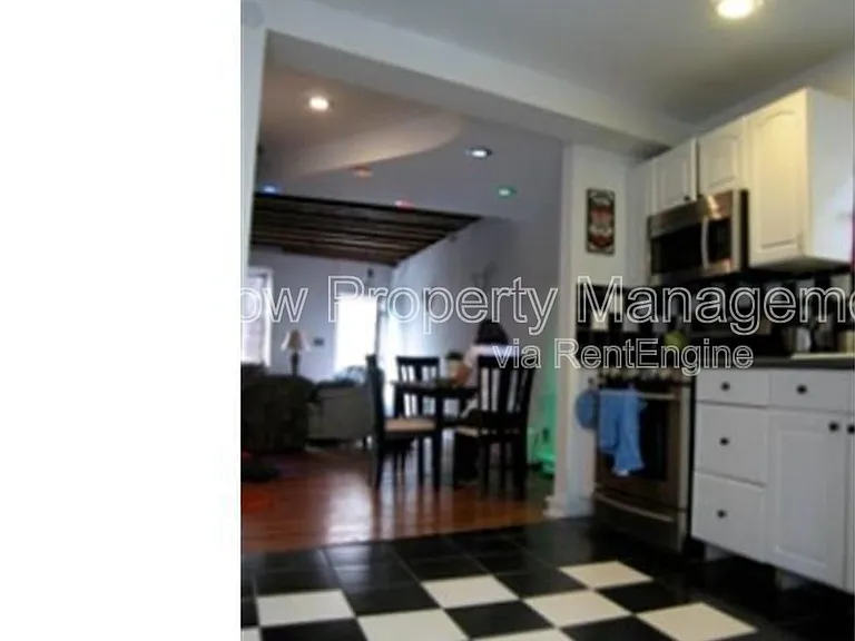 1019 S 10th St — Photo 11