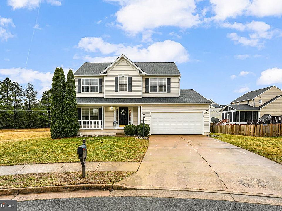 1st image of 6107 Waverly Way