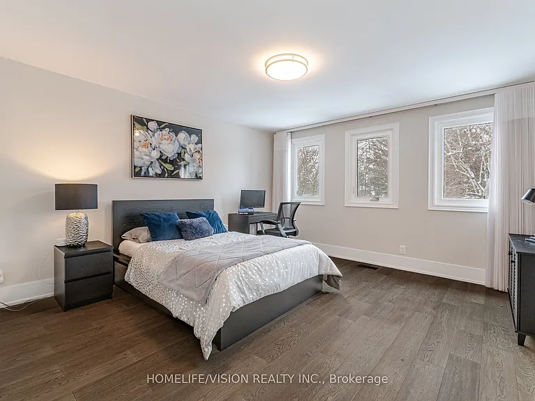 1298 Bunsden Ave — Photo 25