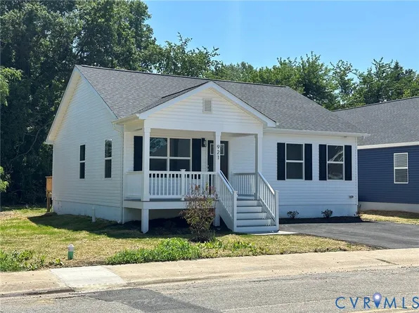 921 Jackson St, Colonial Beach, VA 22443