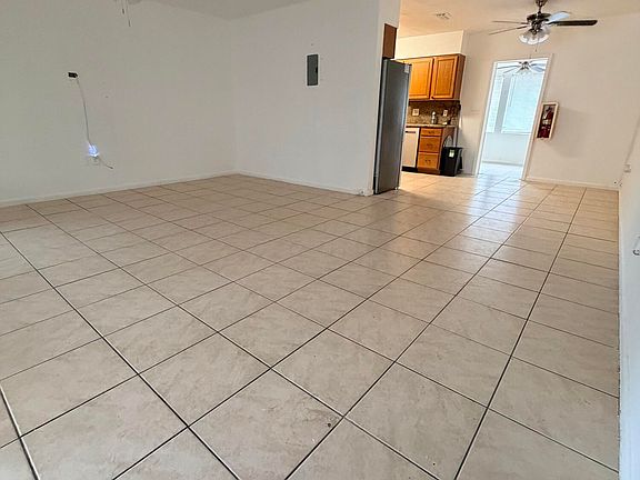 2nd image of 198 SW 15th Street