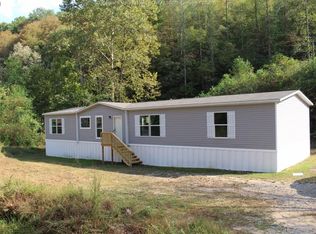 1158 Big Br, Harts, WV