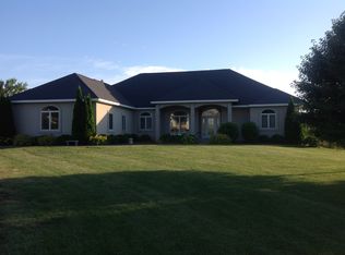 4031 Brandy Ln, Clinton, IA 52732