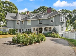 158 Hesperus Ave APT 2L, Gloucester, MA 01930