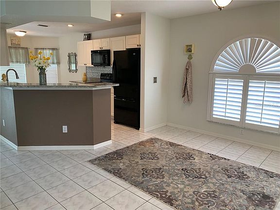 3rd image of 26248 Stillwater Cir