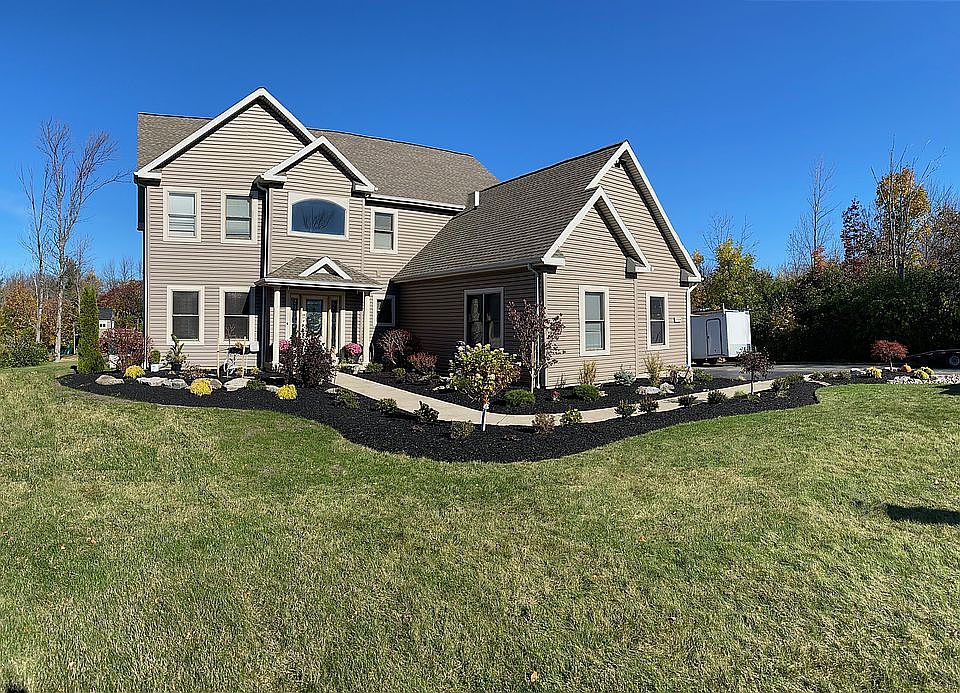 1st image of 5984 Lakecrest Dr