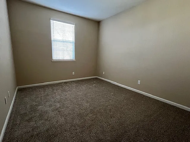 191 Cinema St — Photo 15