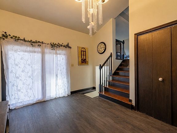 4th image of 41W461 Burlington Rd