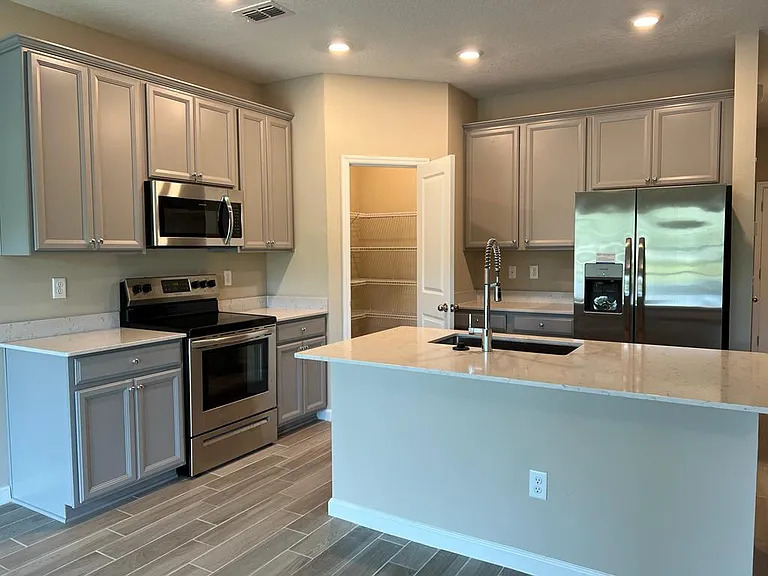 12886 Josslyn Ln — Photo 9