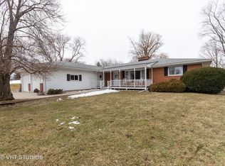 2860 Valley View Rd, Wadsworth, IL 60083