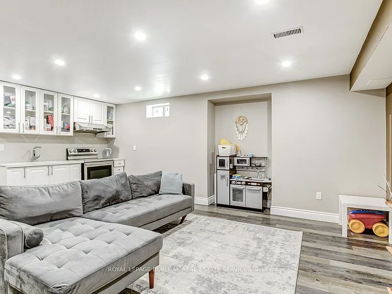 182 Fair St — Photo 34