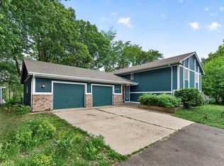 23045 Plateau Dr, Lakeville, MN 55044