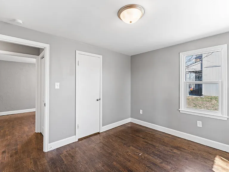 33085 W 82nd St — Photo 22