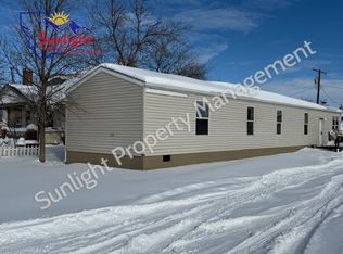 620 3rd St E, Roundup, MT 59072