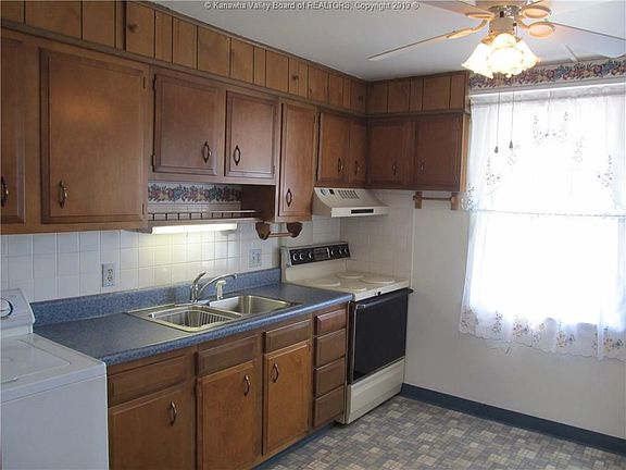 4th image of 242 Kenna Dr
