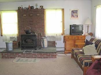 5th image of 6150 Main St